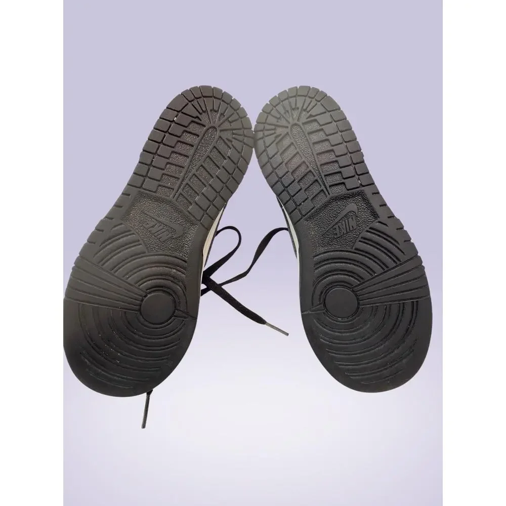 Nike men’s black